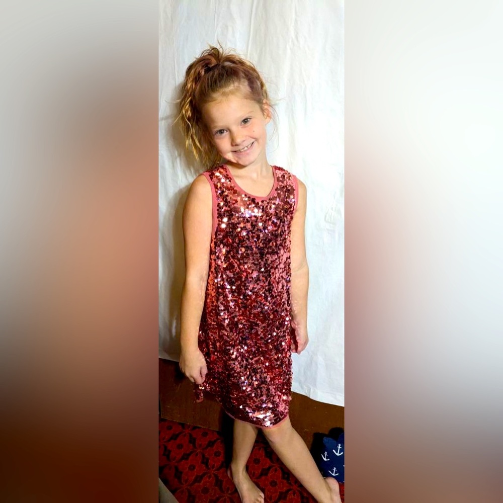 Girls Forever 21 sequin dress